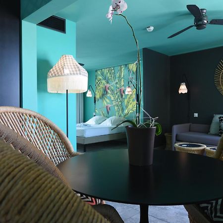 Dina Morgabine Saint Gilles Hotel Bagian luar foto