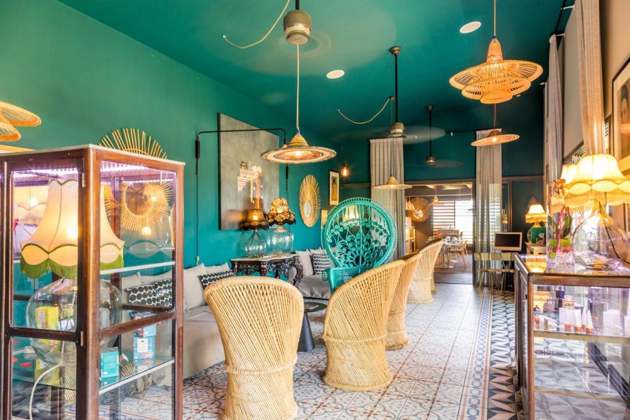 Dina Morgabine Saint Gilles Hotel Bagian luar foto