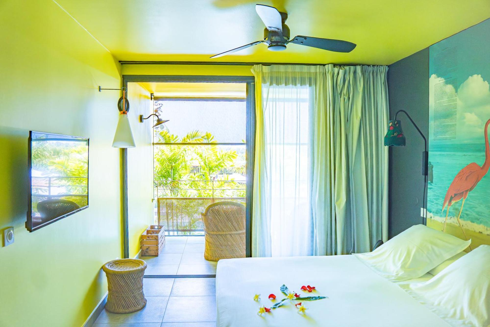 Dina Morgabine Saint Gilles Hotel Bagian luar foto