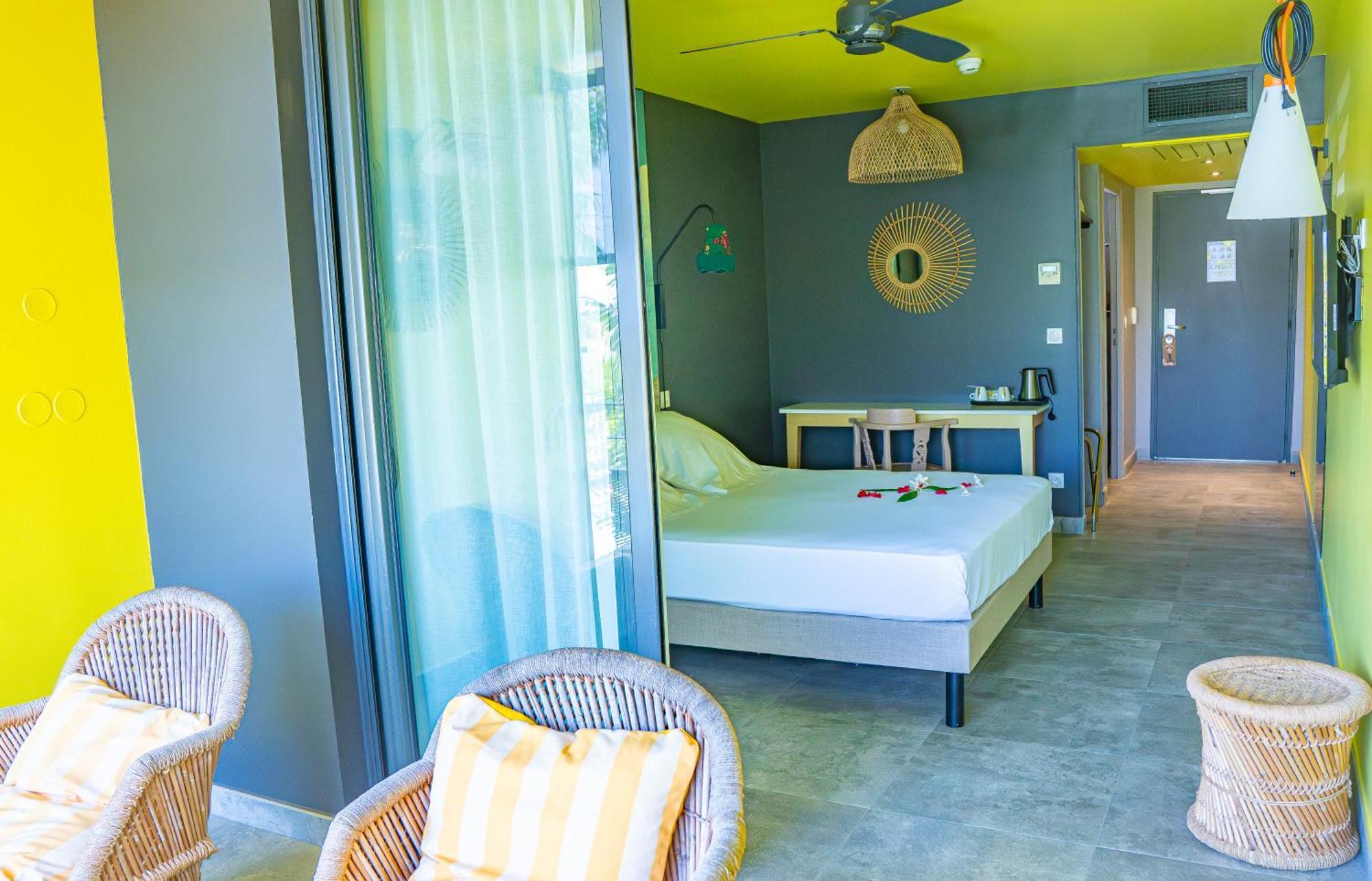 Dina Morgabine Saint Gilles Hotel Bagian luar foto