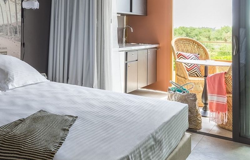 Dina Morgabine Saint Gilles Hotel Bagian luar foto