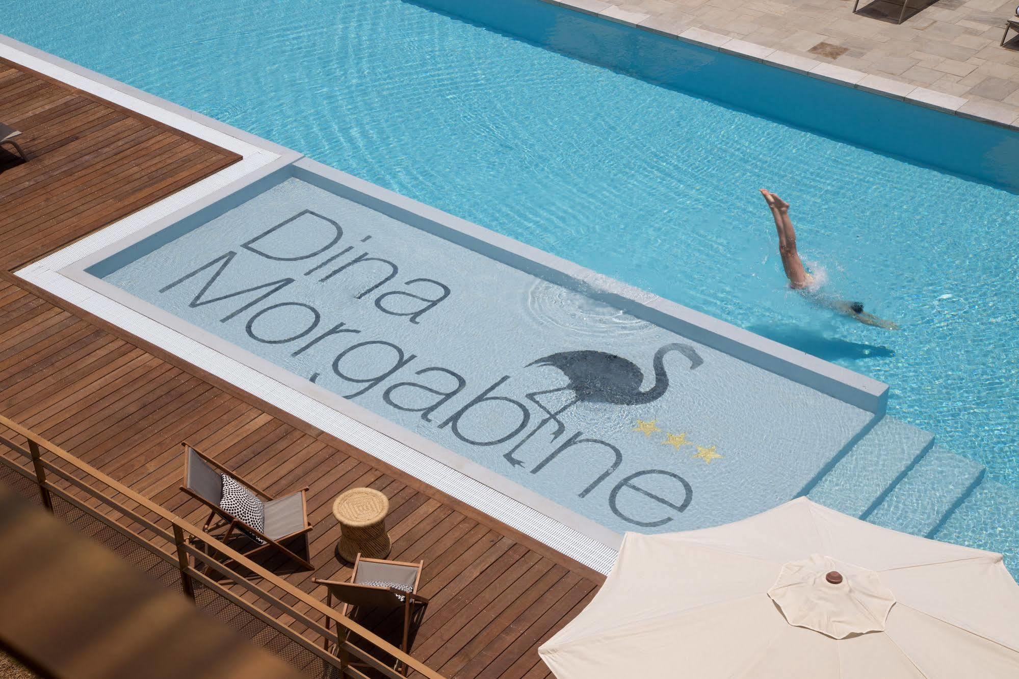 Dina Morgabine Saint Gilles Hotel Bagian luar foto